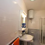 Appartement Coastal With Shared Pool