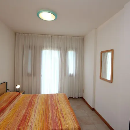 Coastal With Shared Pool דירה ביביונה
