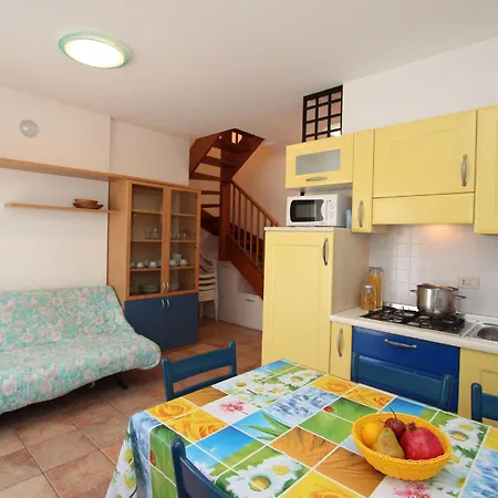 Coastal With Shared Pool Appartement *
