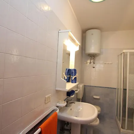 Apartment Coastal With Shared Pool